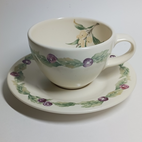 Set of 8 Jamberry by Pfaltzgraff, Stoneware Cups & Saucers - Picture 2 of 8